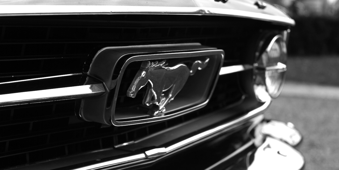 120x80cm Leinwandbild auf Keilrahmen Ford Mustang Oldtimer